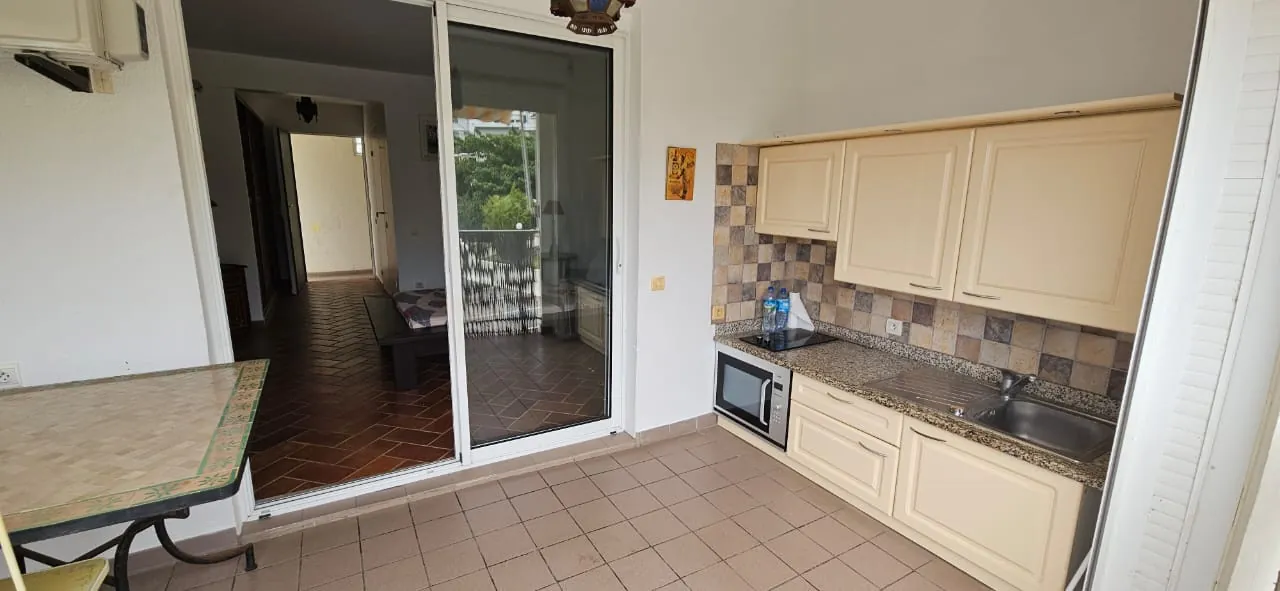 Studio à 200m de la plage de l’Anse Mitan à Trois-Îlets 