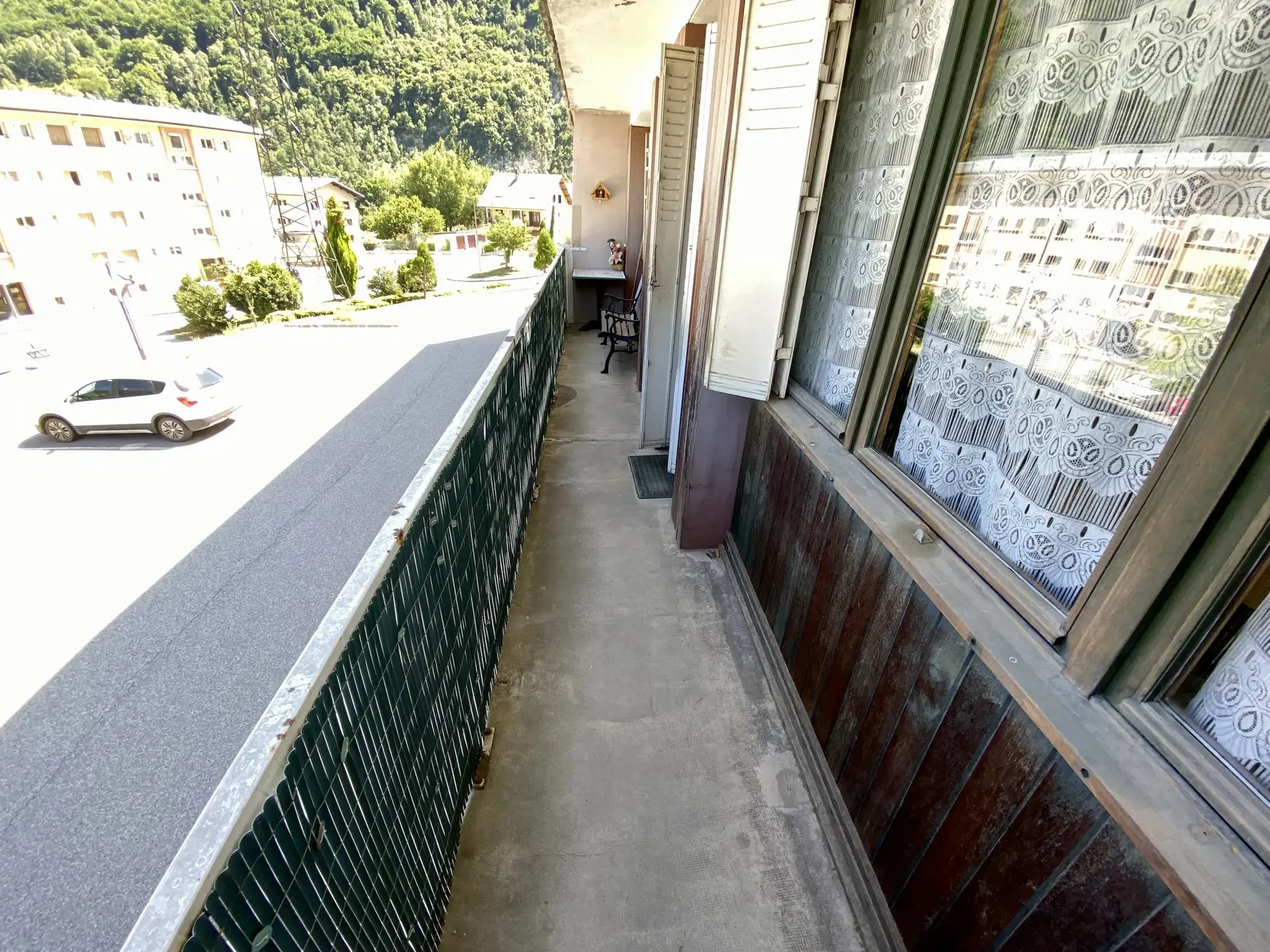 Appartement T3 à vendre à Saint-Jean-de-Maurienne - 63,45 m² avec balcon et garage 