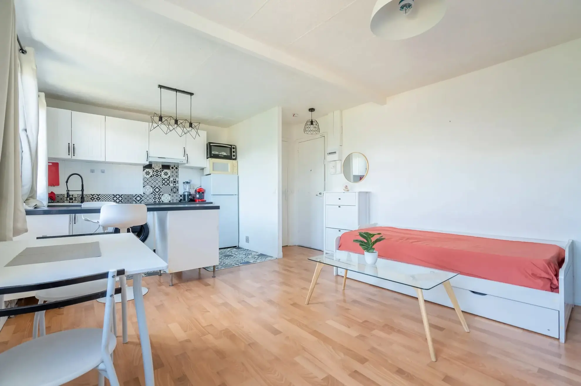 Appartement F2 à Drancy, 36,36 m², loué, faibles charges, proximité RER B 
