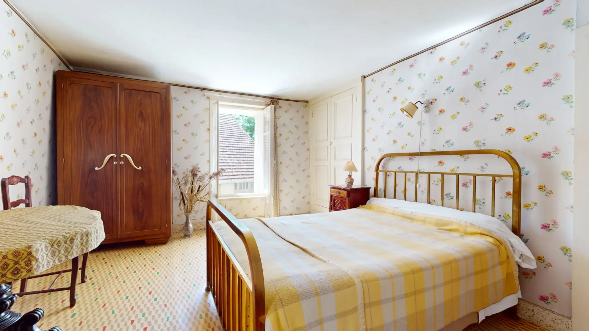 Maison en pierre à Pagney avec jardin et grange | Immobilier calme 