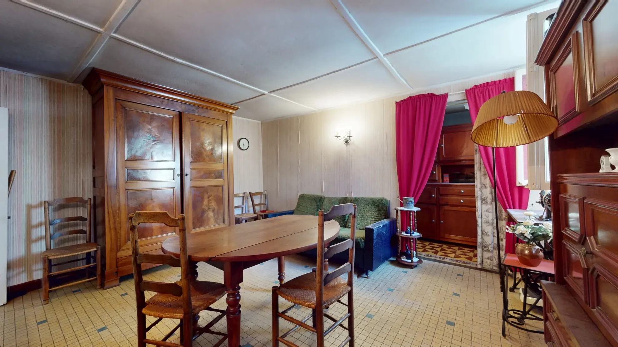 Maison en pierre à Pagney avec jardin et grange | Immobilier calme 