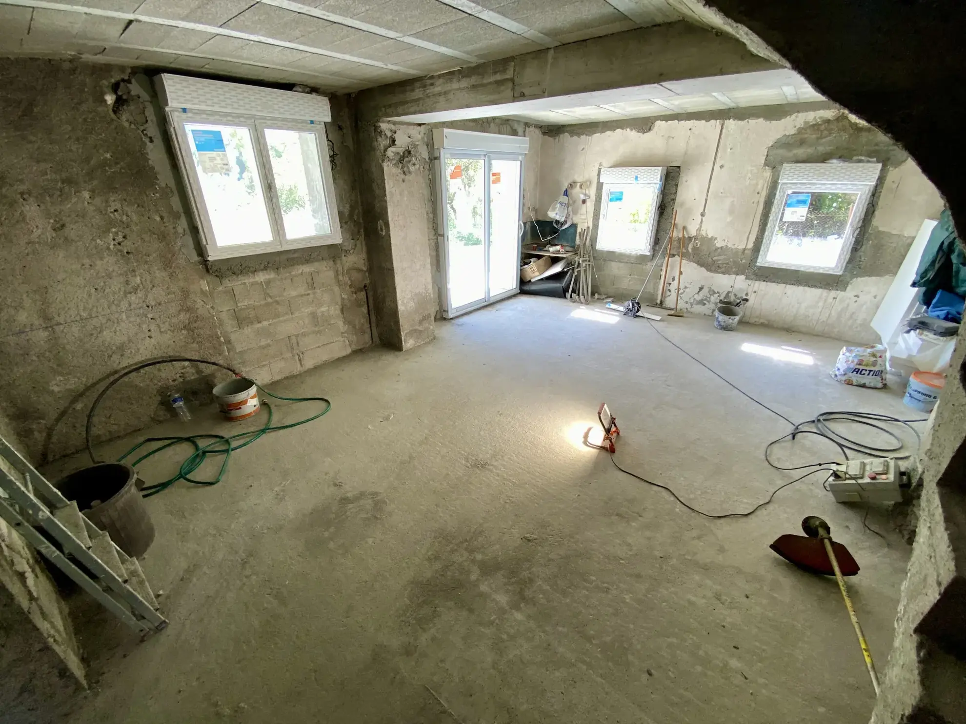 À vendre maison en cours de rénovation à Saint-Jean-de-Maurienne 