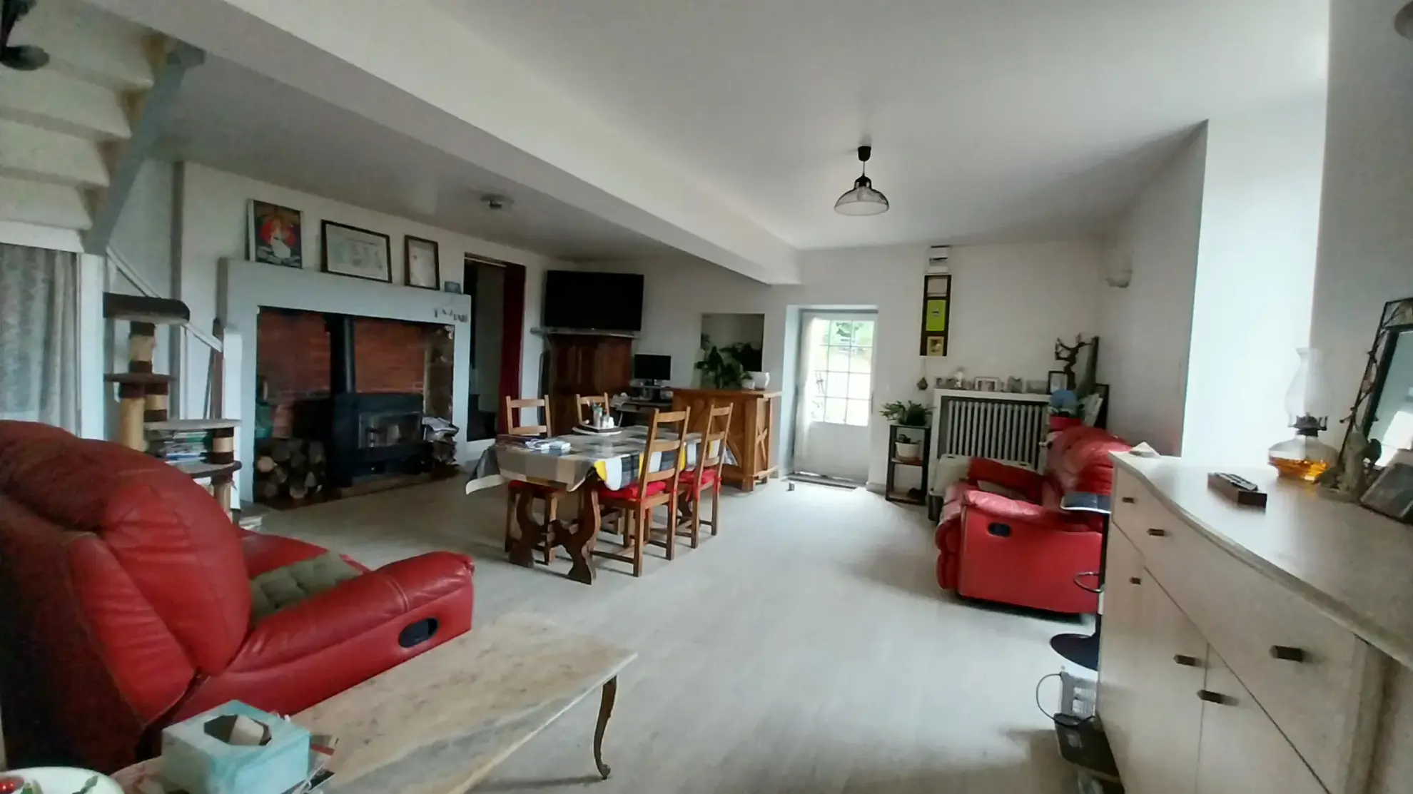 Maison à vendre de 2 hectares avec dépendances près de Périgueux 