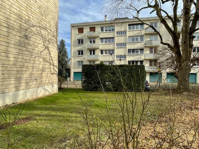 Studio à vendre à Saint-Germain-en-Laye, 11 m², résidence calme 