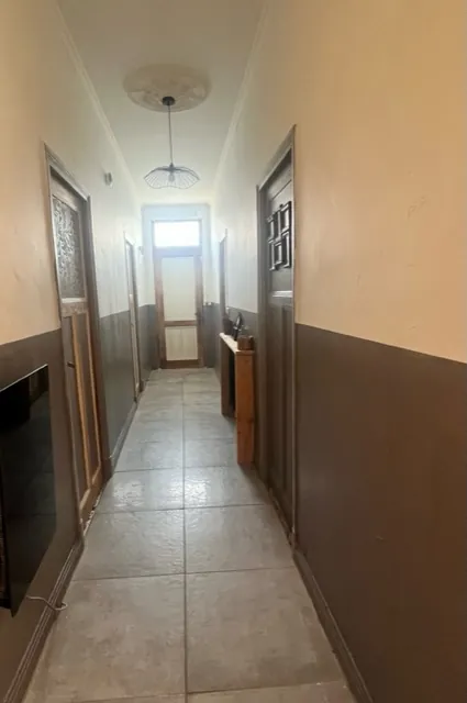 Belle maison en pierres à Varetz avec jardin, garage et 5 chambres 