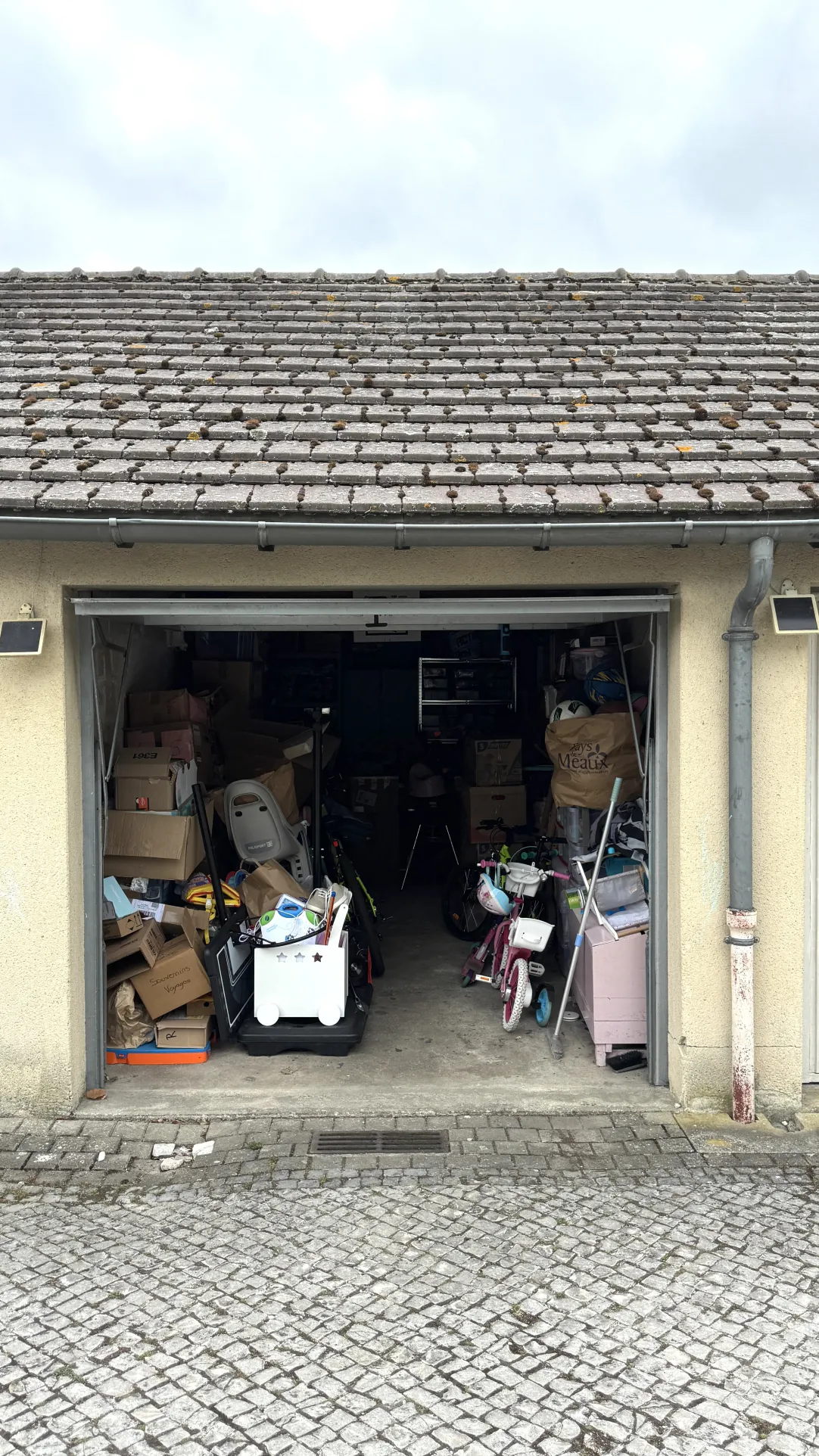 Appartement T4 avec terrasse et garage à Varreddes, idéalement situé près de Meaux 