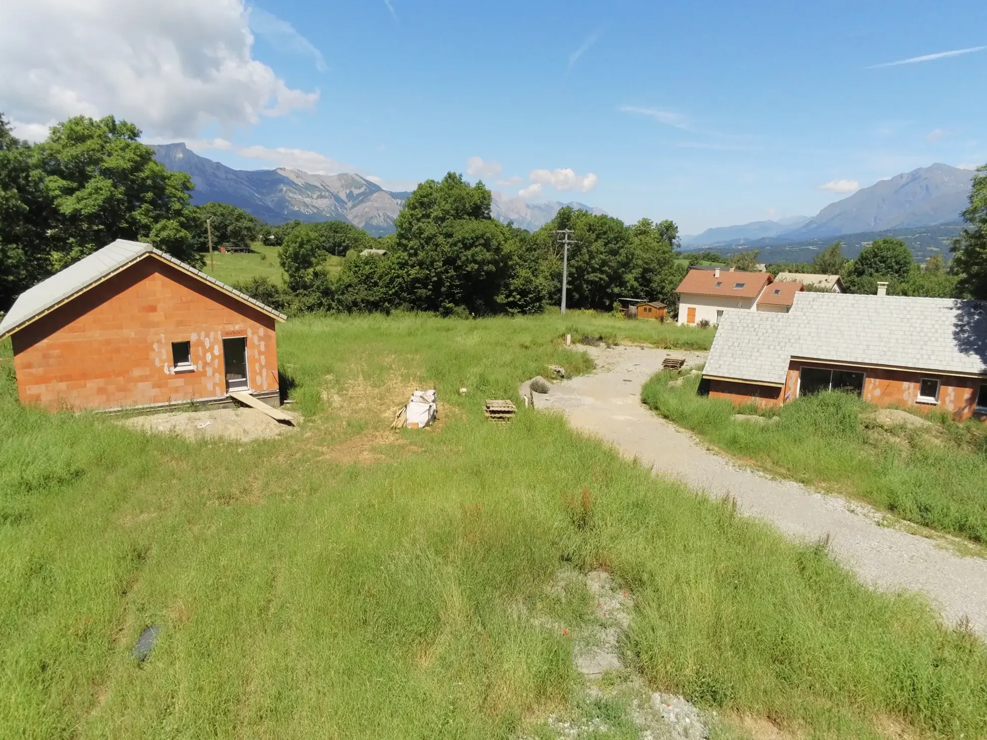 Terrain à bâtir de 563 m² à Forest Saint Julien - Opportunité à saisir 