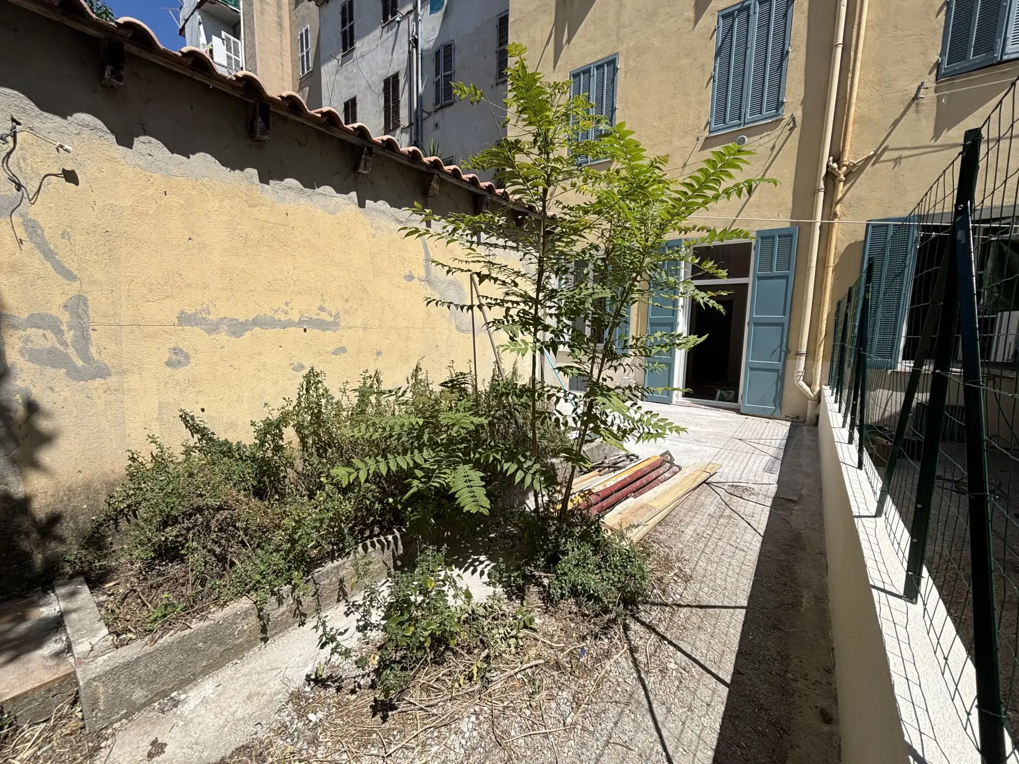 Appartement à rénover de 58 m² avec jardin à Toulon Ouest