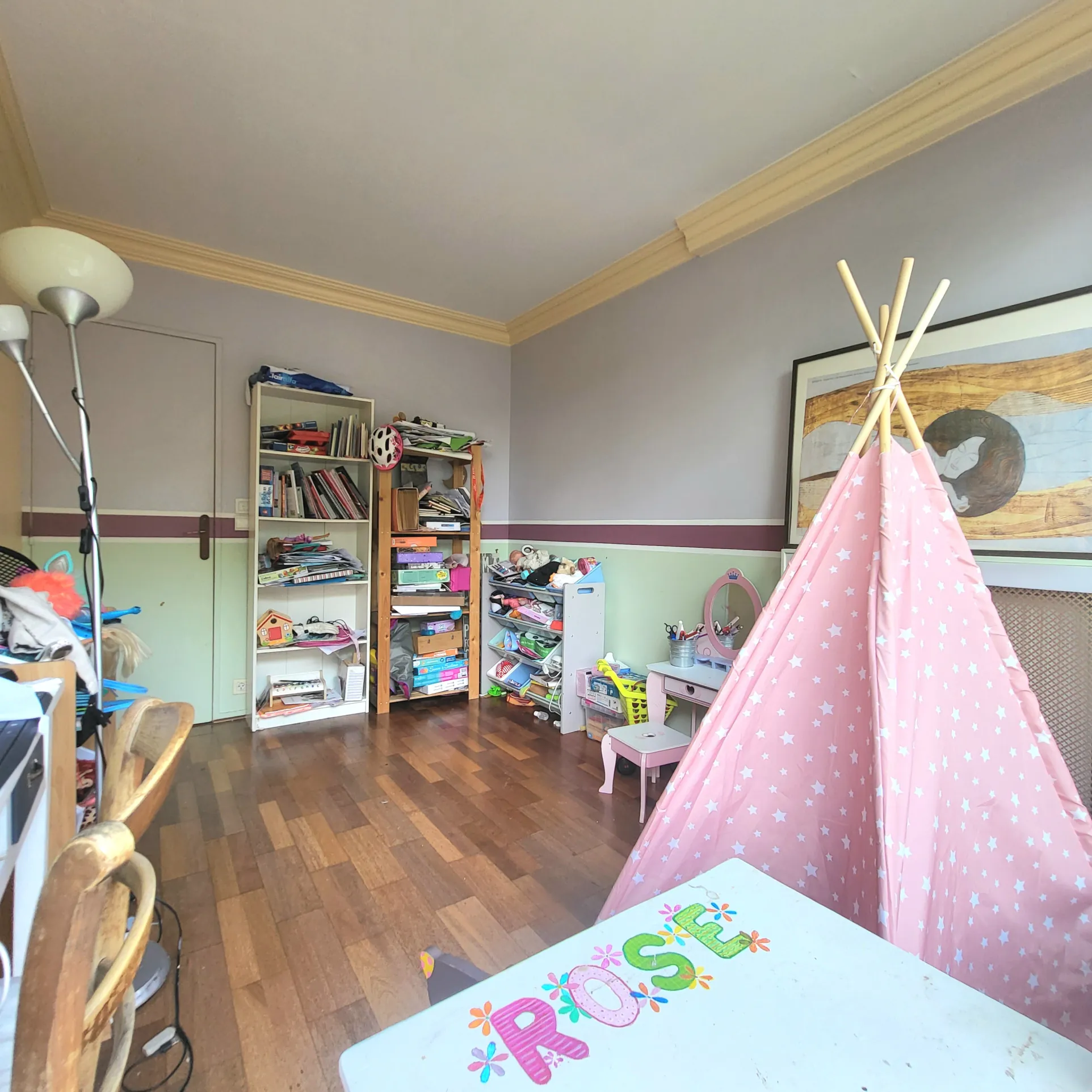 appartement familial moderne avec terrasse et parking à Épinay-sur-Seine 