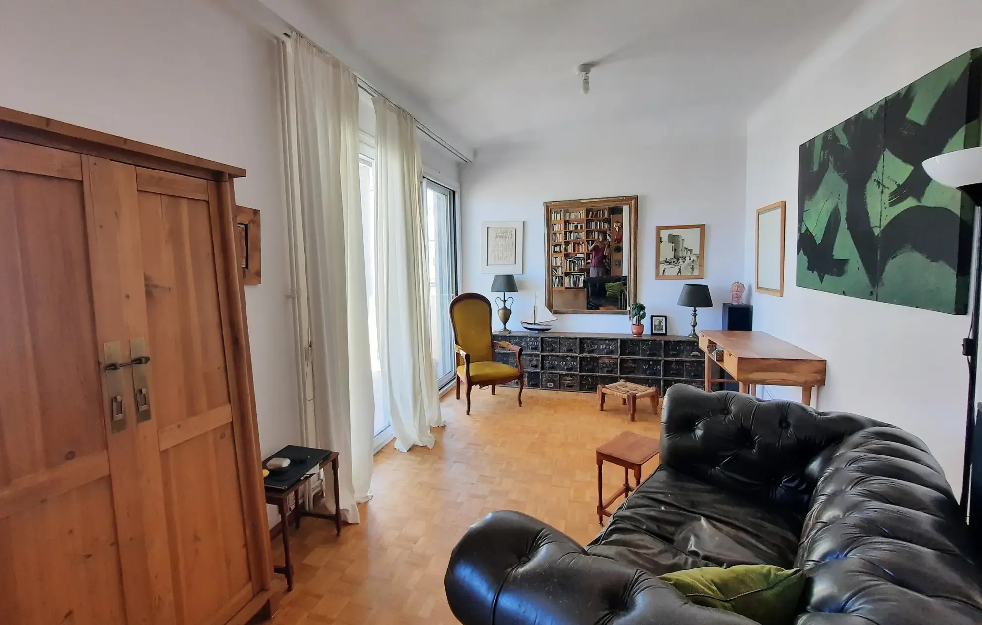 Appartement 3 pièces à vendre à Nîmes avec terrasse et cave - Centre-ville 