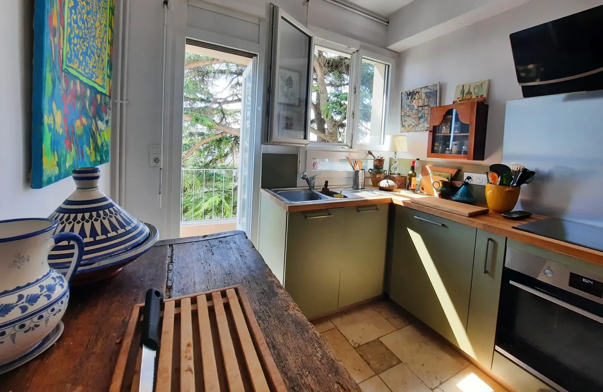 Appartement 3 pièces à vendre à Nîmes avec terrasse et cave - Centre-ville 