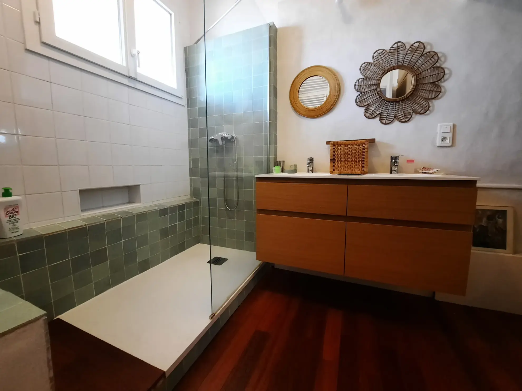 Appartement 3 pièces à vendre à Nîmes avec terrasse et cave - Centre-ville 