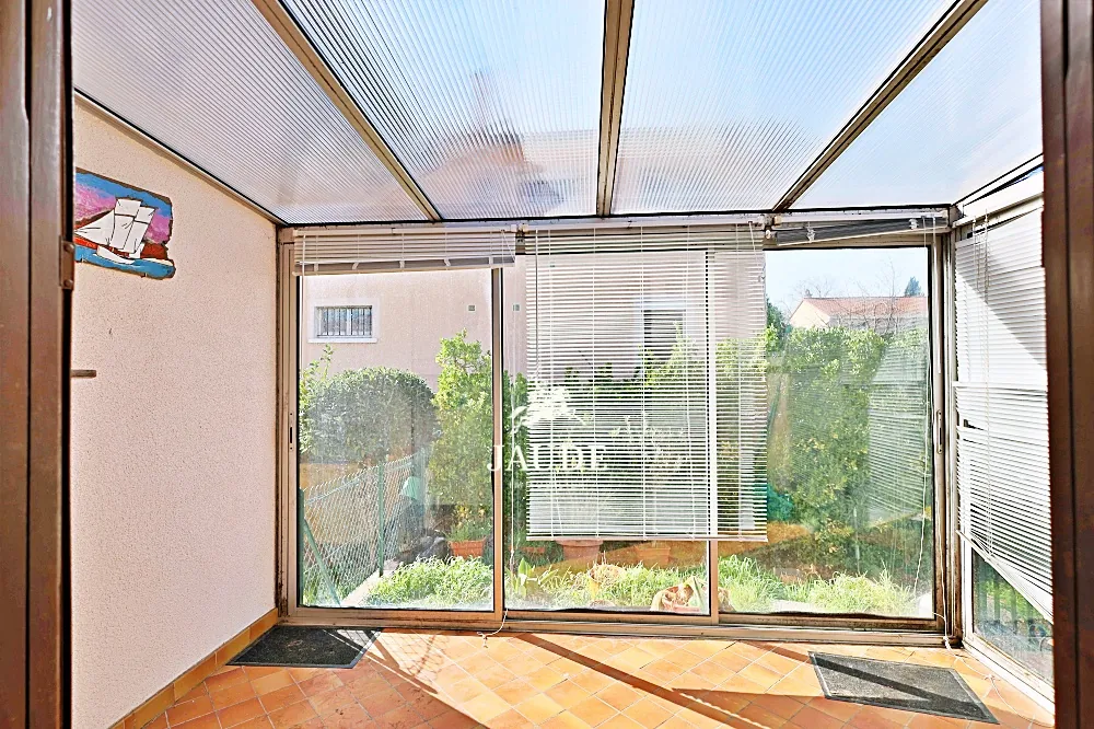 Maison à vendre 5 pièces à Cournon-d'Auvergne avec jardin et garage