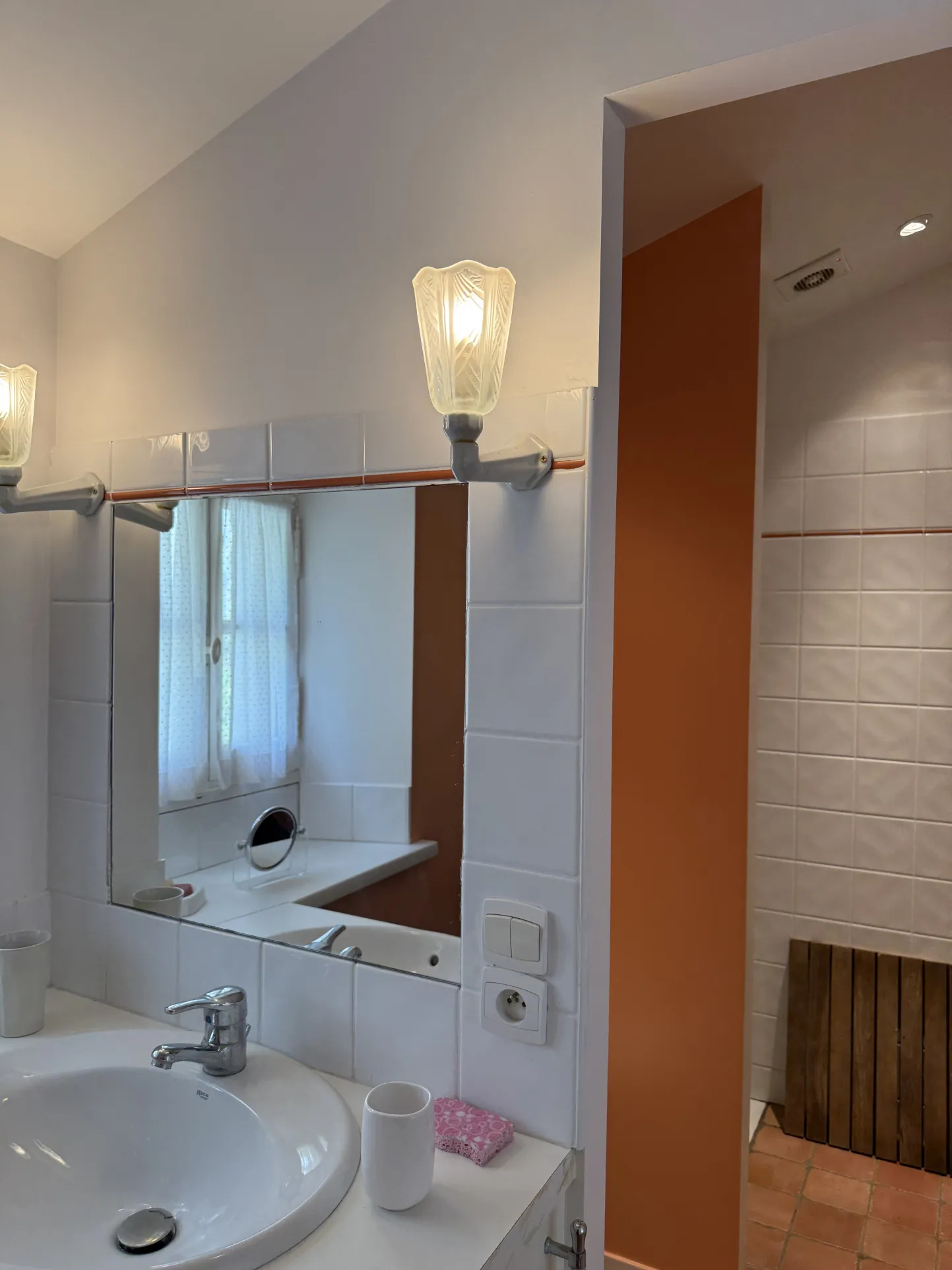 Charmante maison de village avec piscine et jardin exposé sud, proche de Condom 