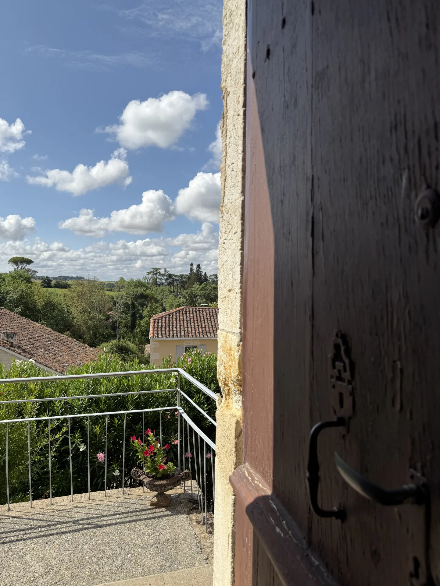 Charmante maison de village avec piscine et jardin exposé sud, proche de Condom 