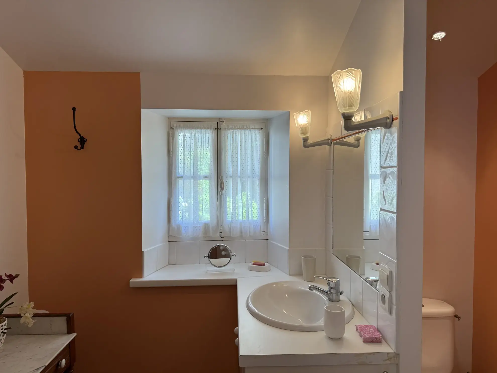 Charmante maison de village avec piscine et jardin exposé sud, proche de Condom 