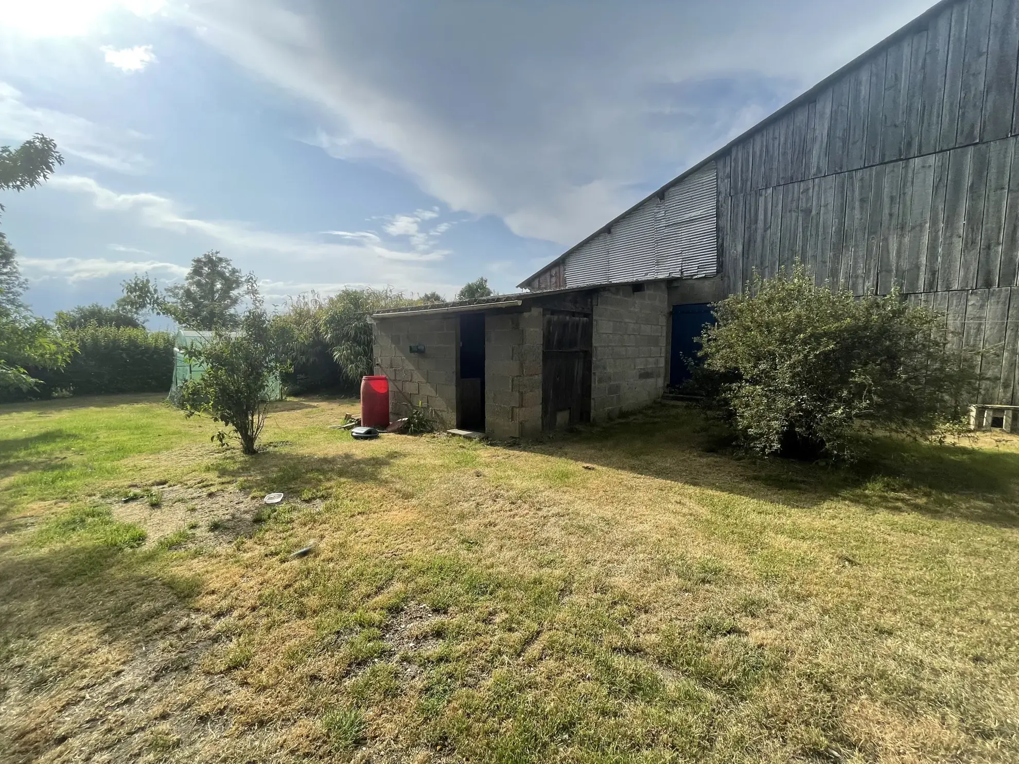 Longère de 125 m² avec grand terrain à vendre près du Mêle-sur-Sarthe 