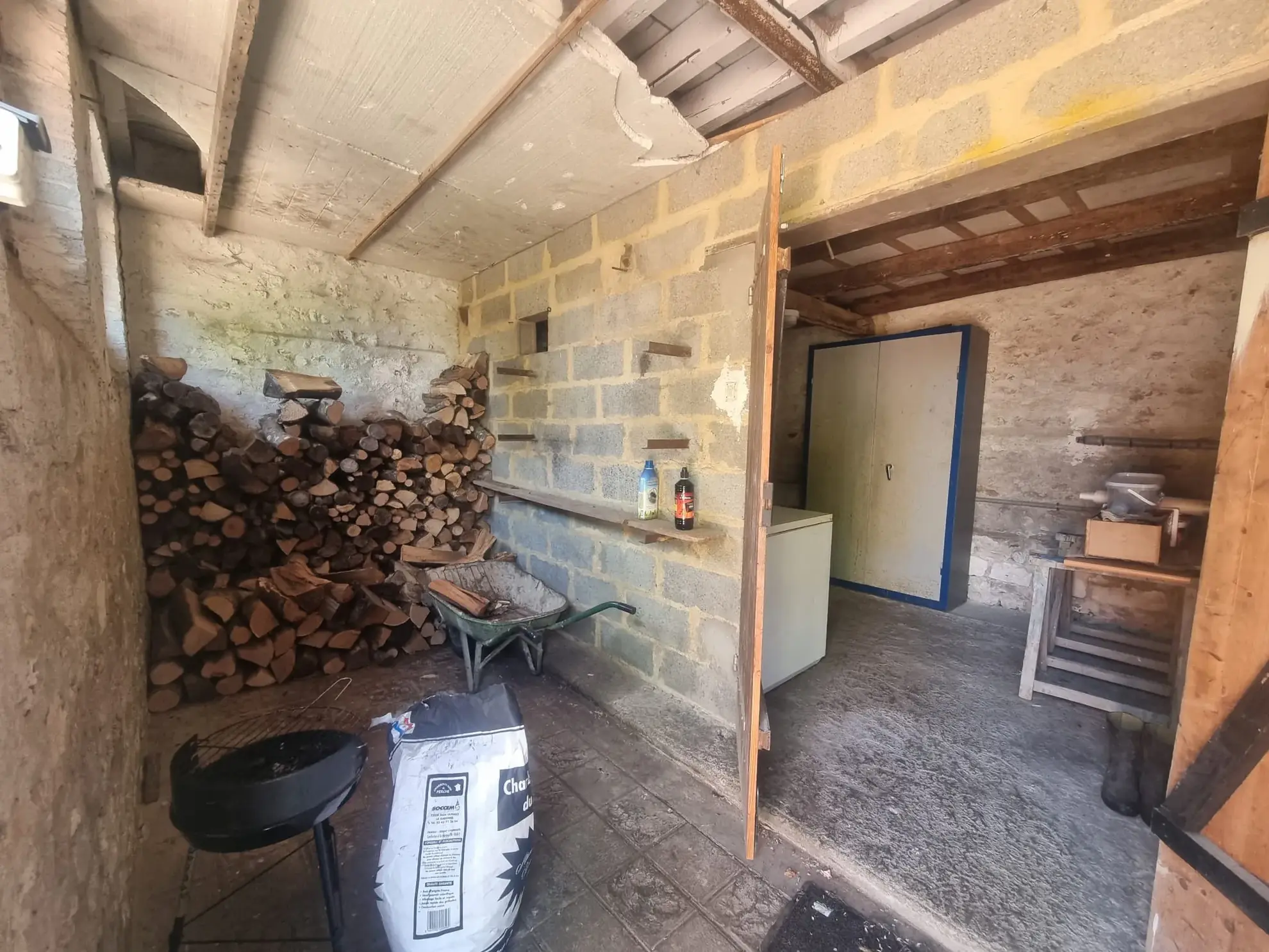 Longère de 125 m² avec grand terrain à vendre près du Mêle-sur-Sarthe 