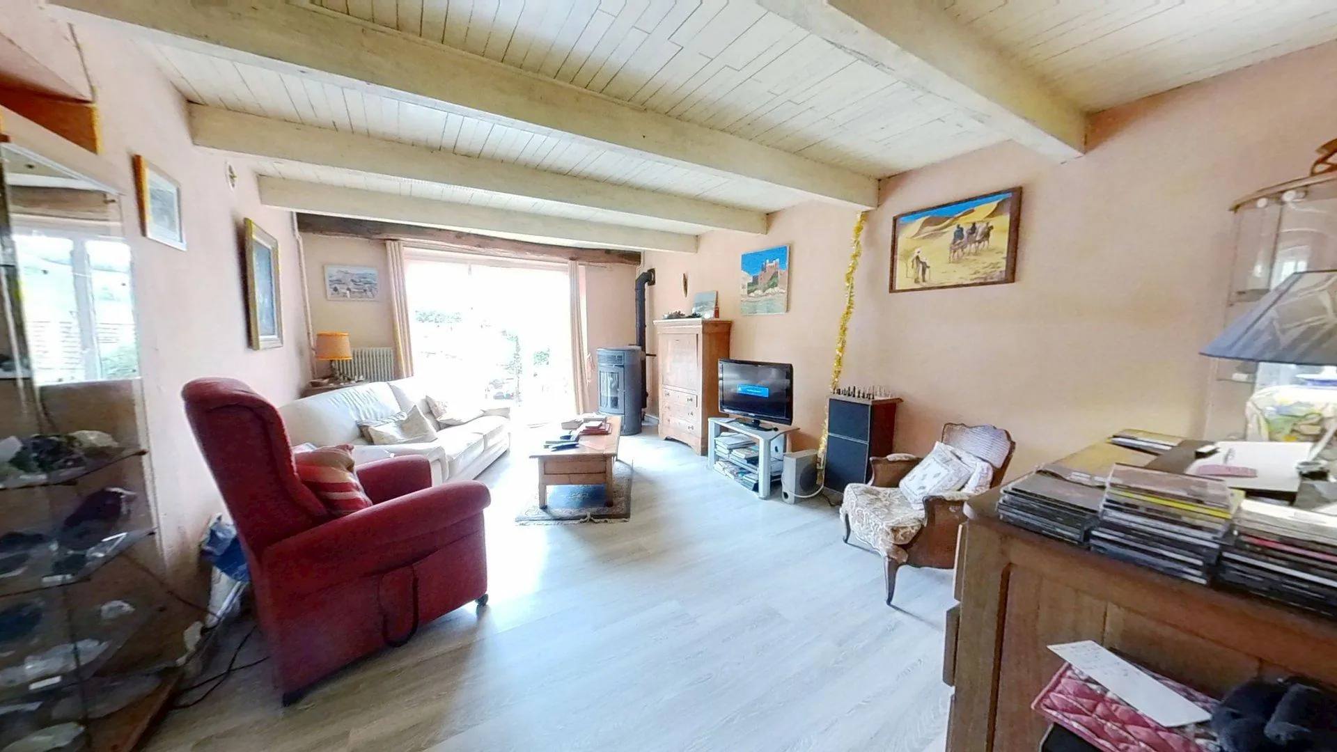 Maison de village de 178 m² avec jardin à Saint-Sulpice-des-Rivoires - Tranquillité garantie 