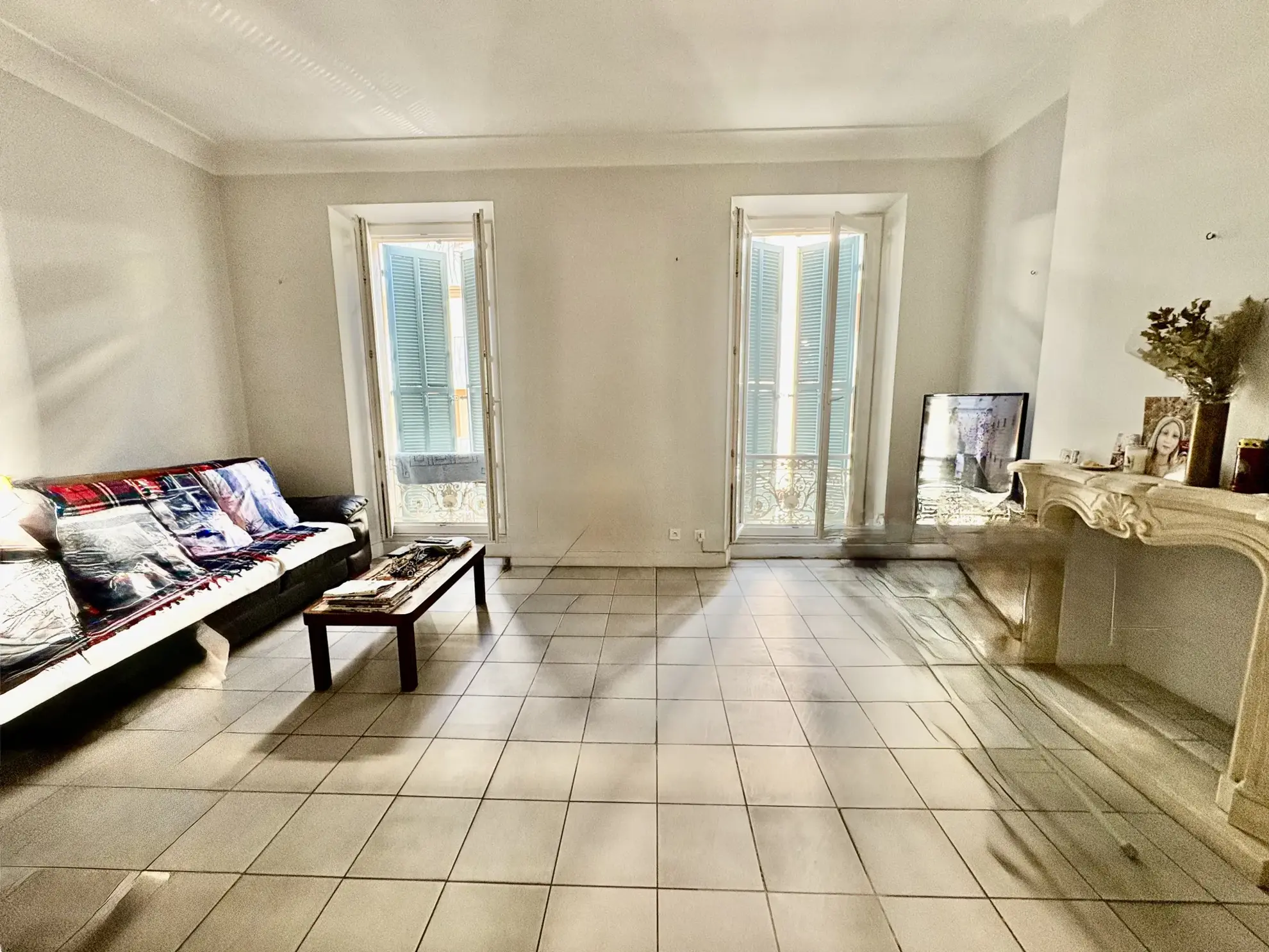 Appartement T3 à Toulon Saint Roch — Investissement locatif rentable de 74 m² 