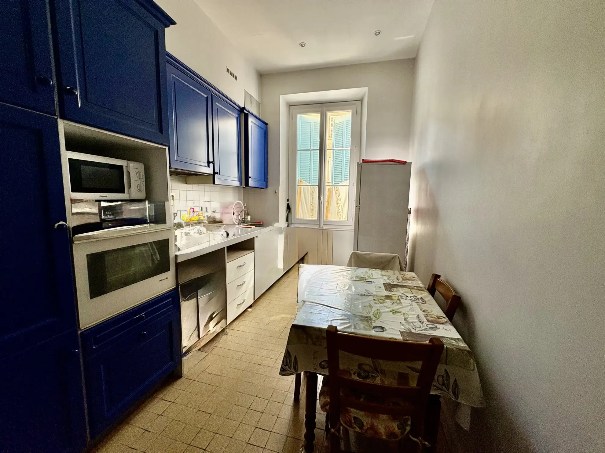 Appartement T3 à Toulon Saint Roch — Investissement locatif rentable de 74 m² 