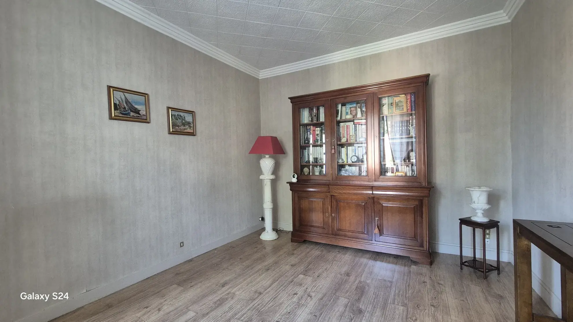 Maison rénovée de 73 m² à Roussillon avec jardin et garage 