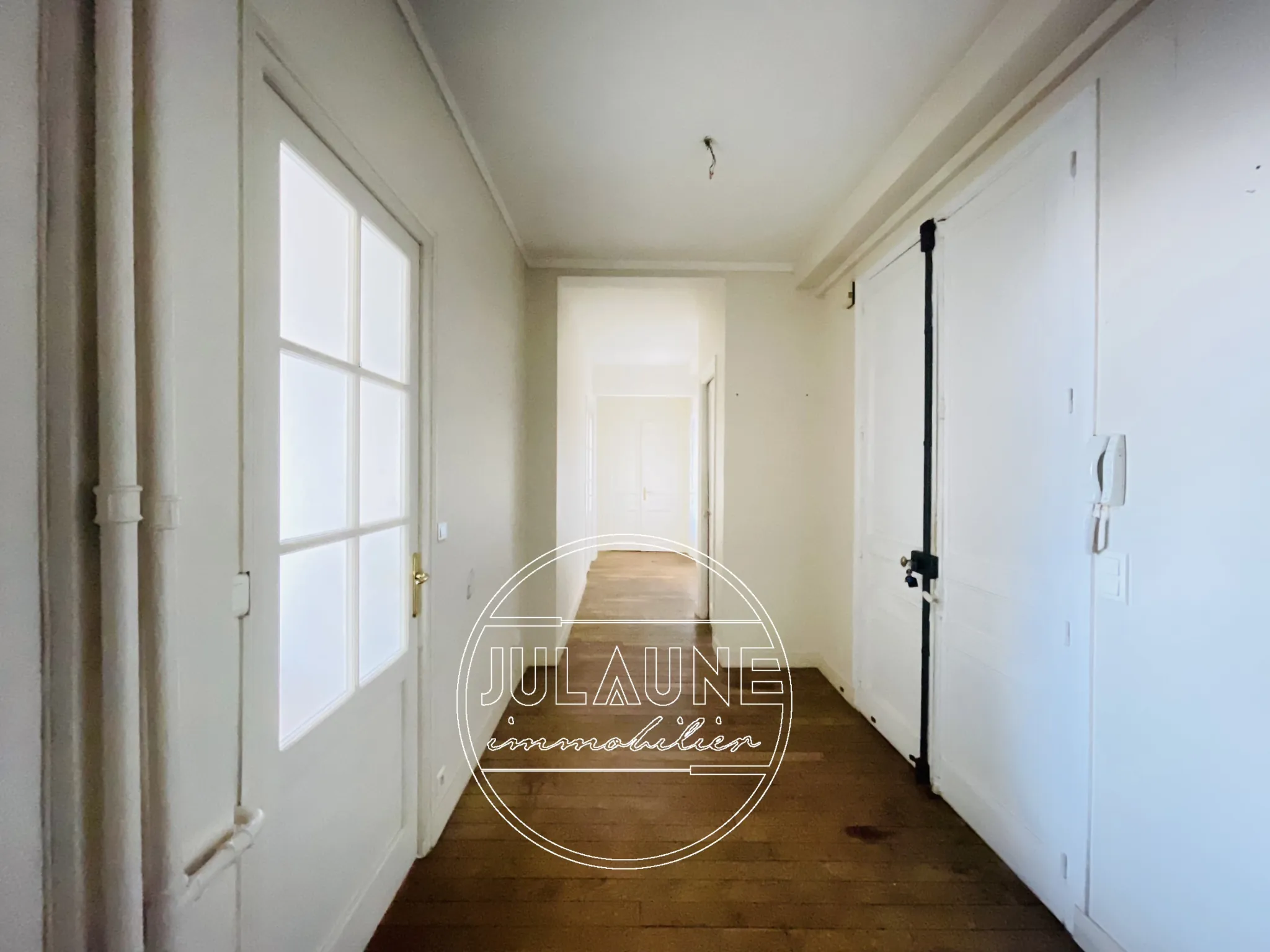 Spacieux appartement de 107 m² au cœur de Limoges avec 3 chambres et cave 