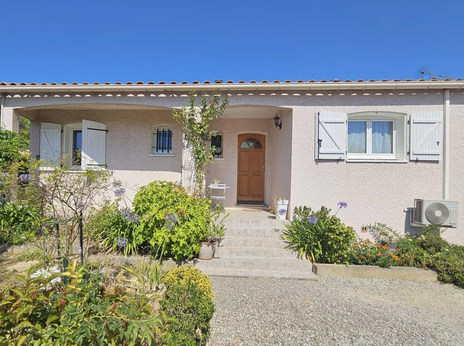 Maison T4 lumineuse avec terrain de 600 m² à Carcassonne