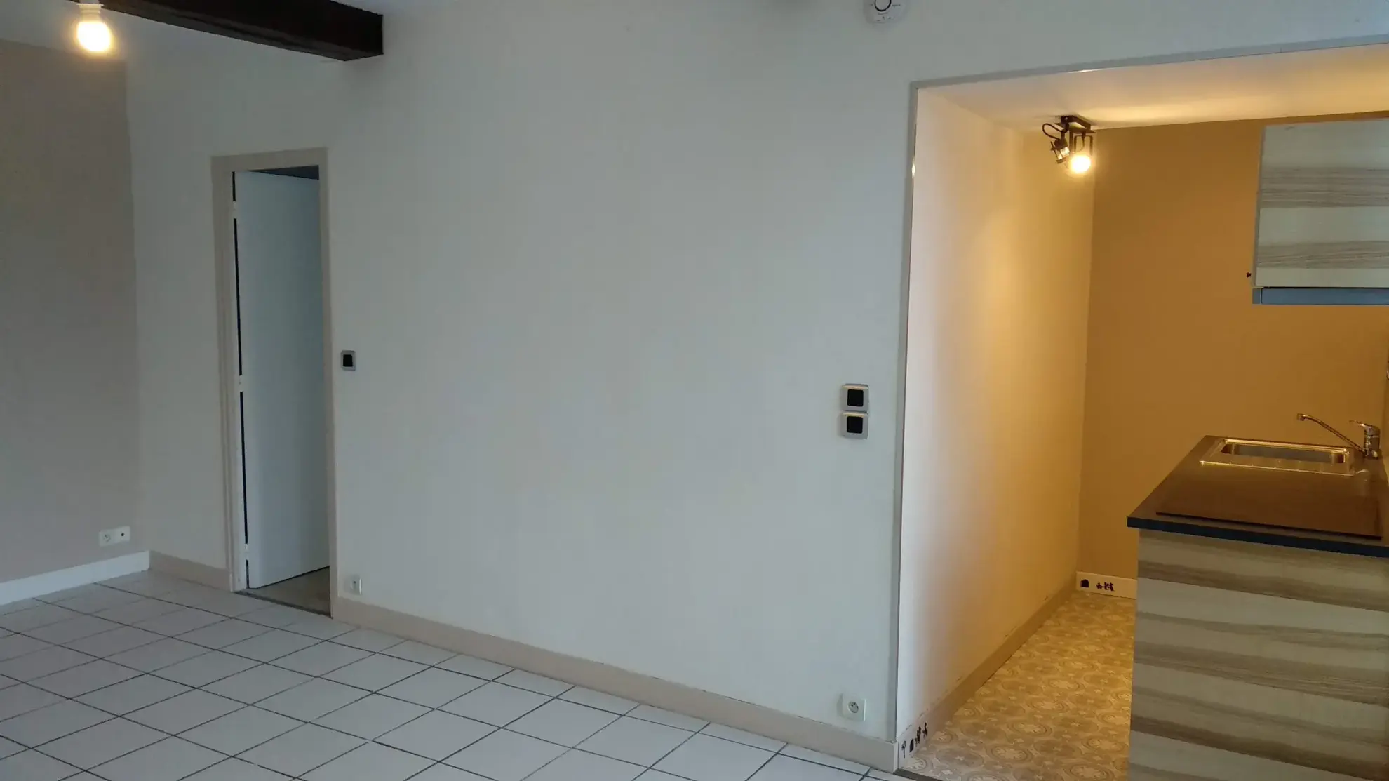 Appartement T2 en Centre Historique de Bayeux - Lumineux et Calme 