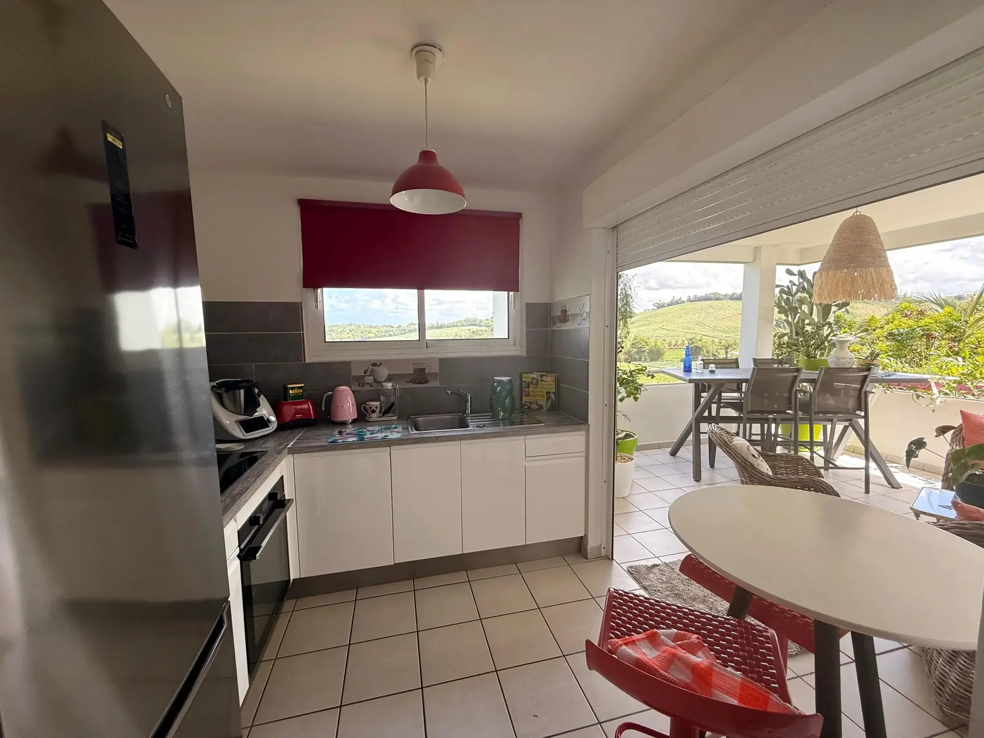 Appartement T3 avec terrasse et vue campagne à Ducos - Standing et confort 