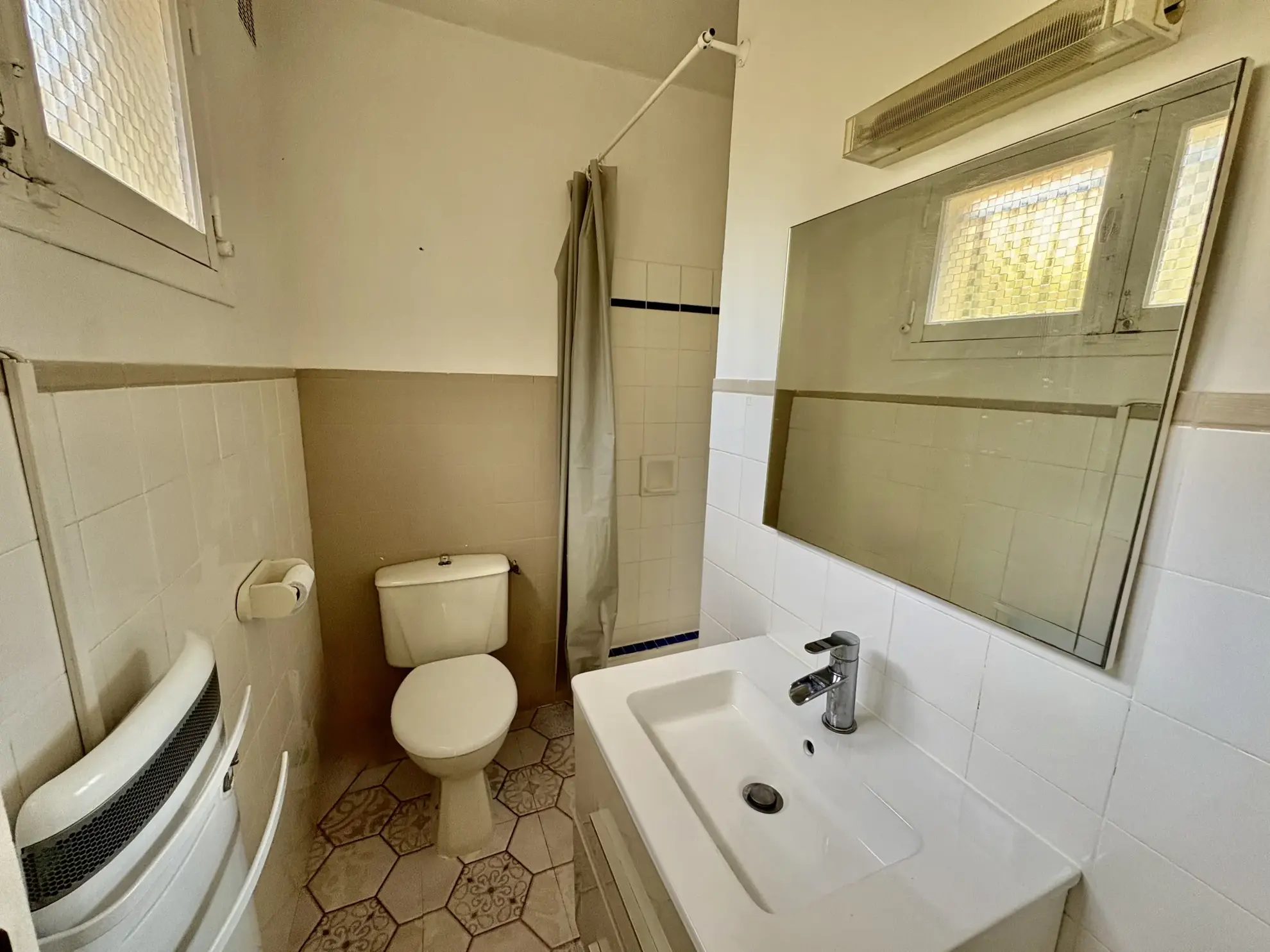 Appartement 2 pièces avec jardin privé à 300 m des plages à La Seyne-sur-Mer 