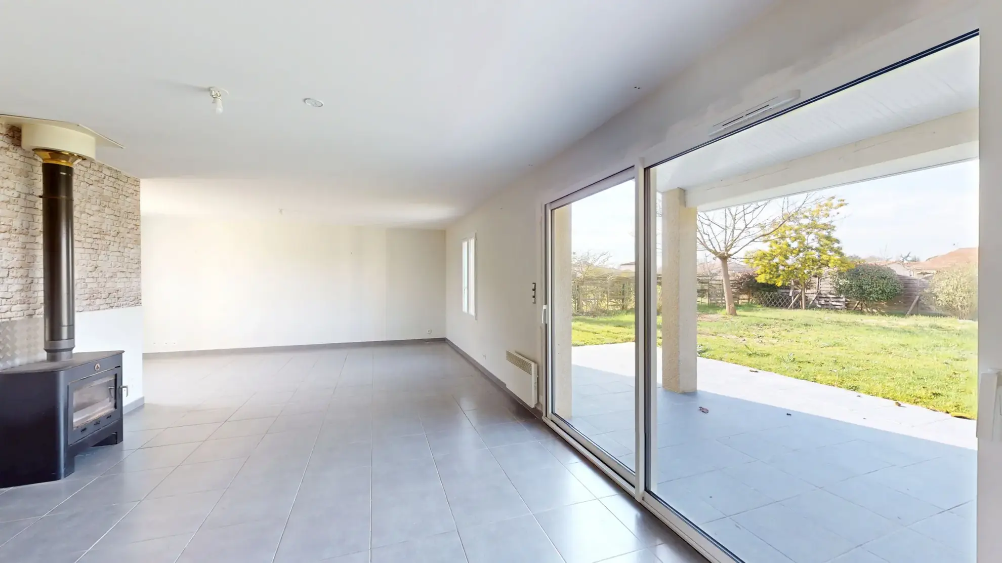 Maison 5 pièces de 127 m² à Grenade avec terrasse et jardin clos