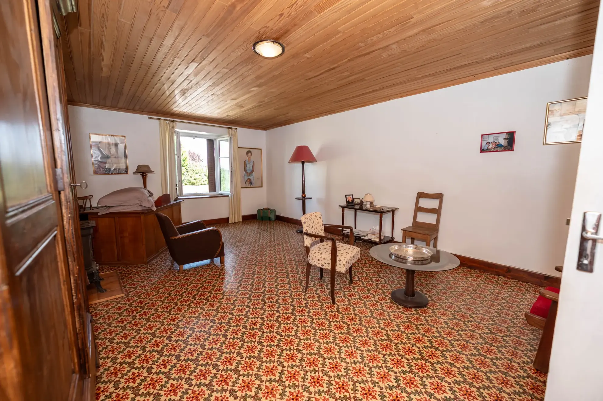 Ferme mitoyenne à Cuvier - Charme, espace et potentiel - 165 000 EUR 