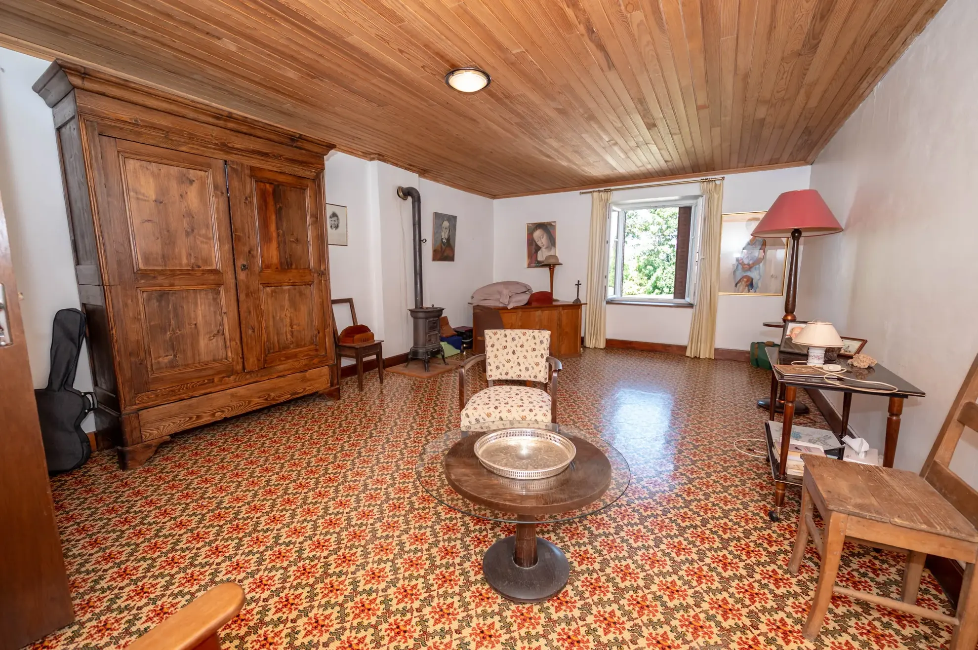 Ferme mitoyenne à Cuvier - Charme, espace et potentiel - 165 000 EUR 