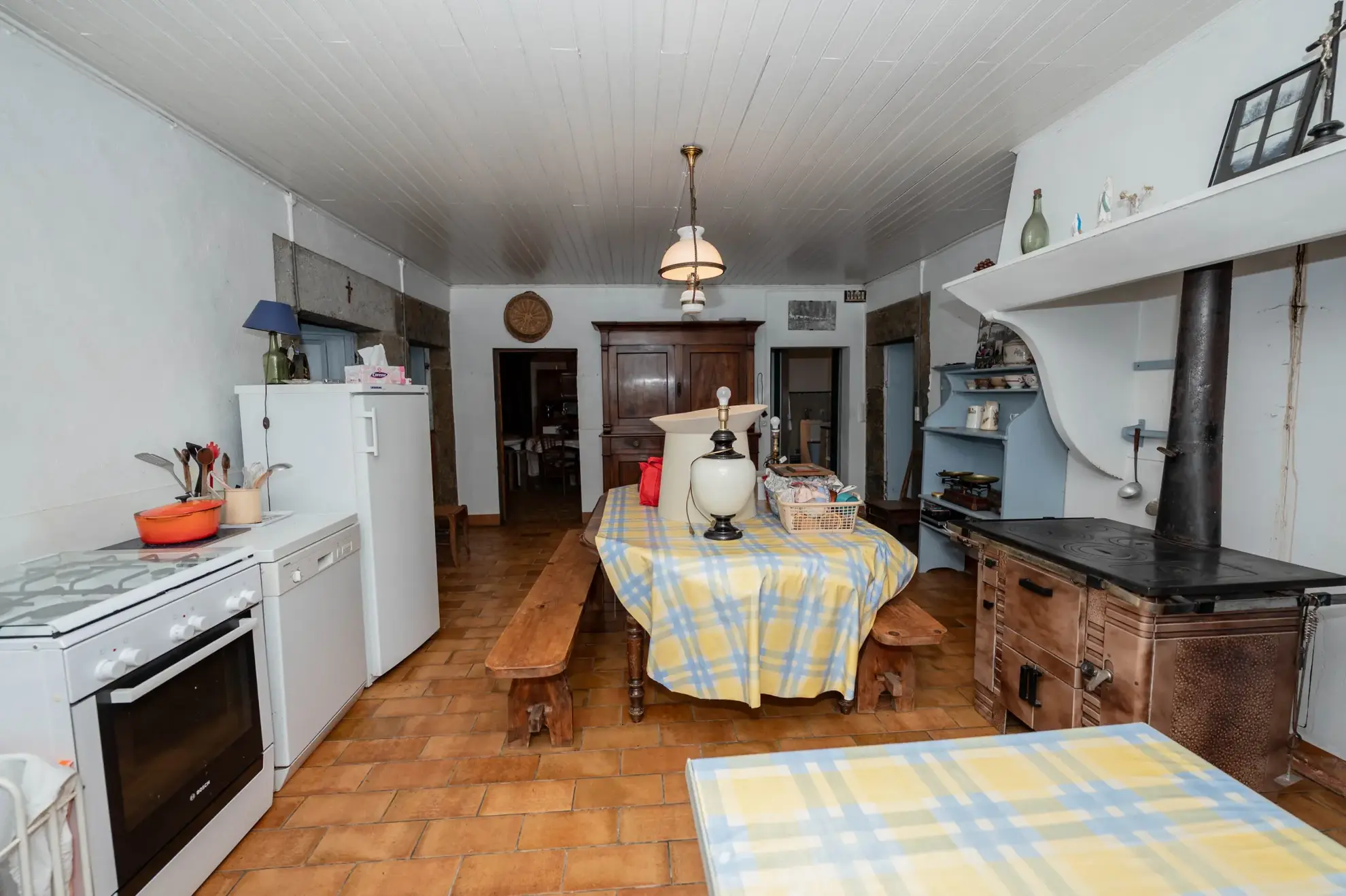 Ferme mitoyenne à Cuvier - Charme, espace et potentiel - 165 000 EUR 