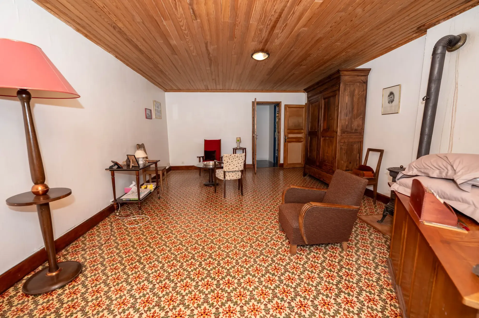 Ferme mitoyenne à Cuvier - Charme, espace et potentiel - 165 000 EUR 