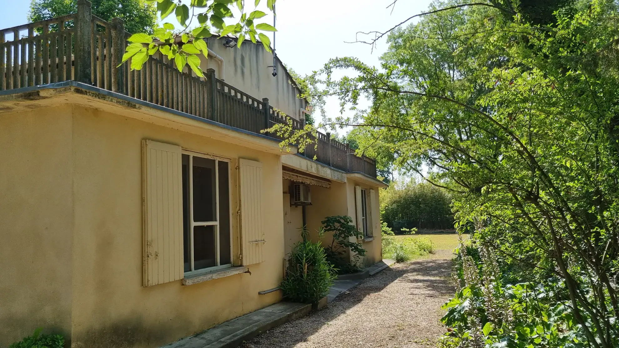 Maison de 110 m² avec terrasse plein sud à Comps, proche centre-ville 