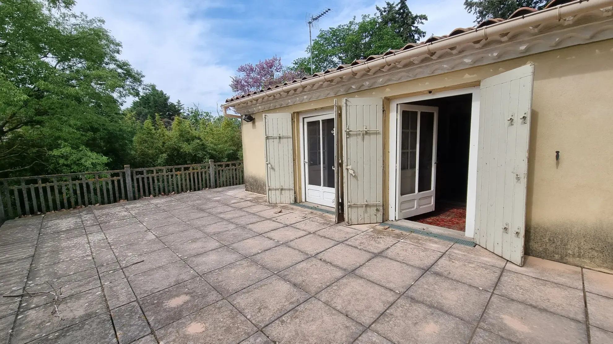 Maison de 110 m² avec terrasse plein sud à Comps, proche centre-ville 