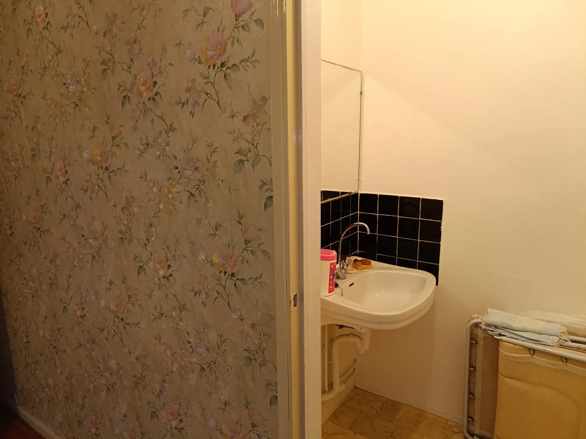 Bel appartement 3 chambres à rénover à Fontenay-le-Fleury avec vue dégagée 