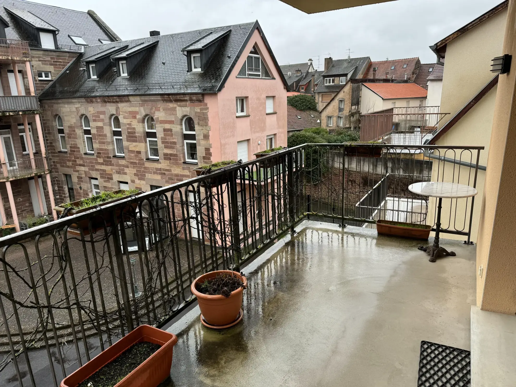 Bel appartement 3 pièces à Saverne avec balcons et garage 