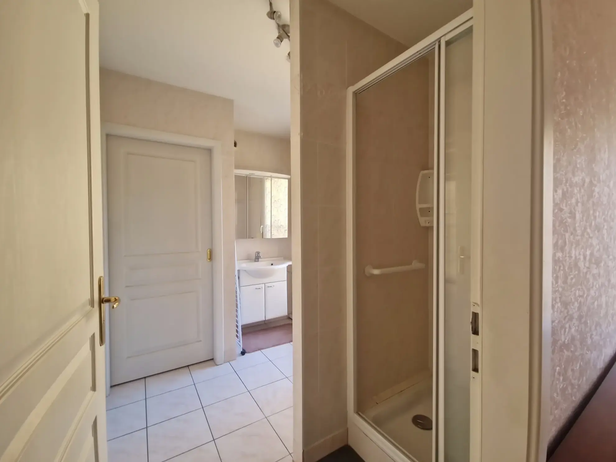 Bel appartement 3 pièces à Saverne avec balcons et garage 