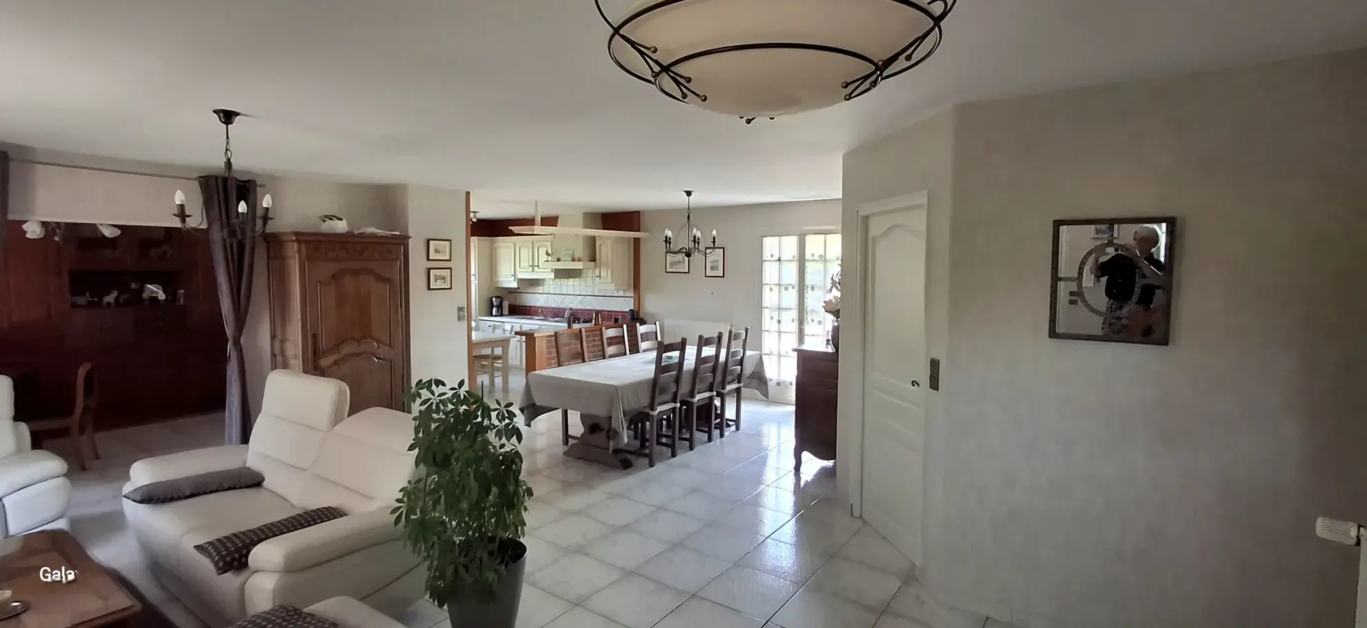 Maison familiale de 172 m² avec grand terrain et sous-sol aménagé à Fleury la Vallée 