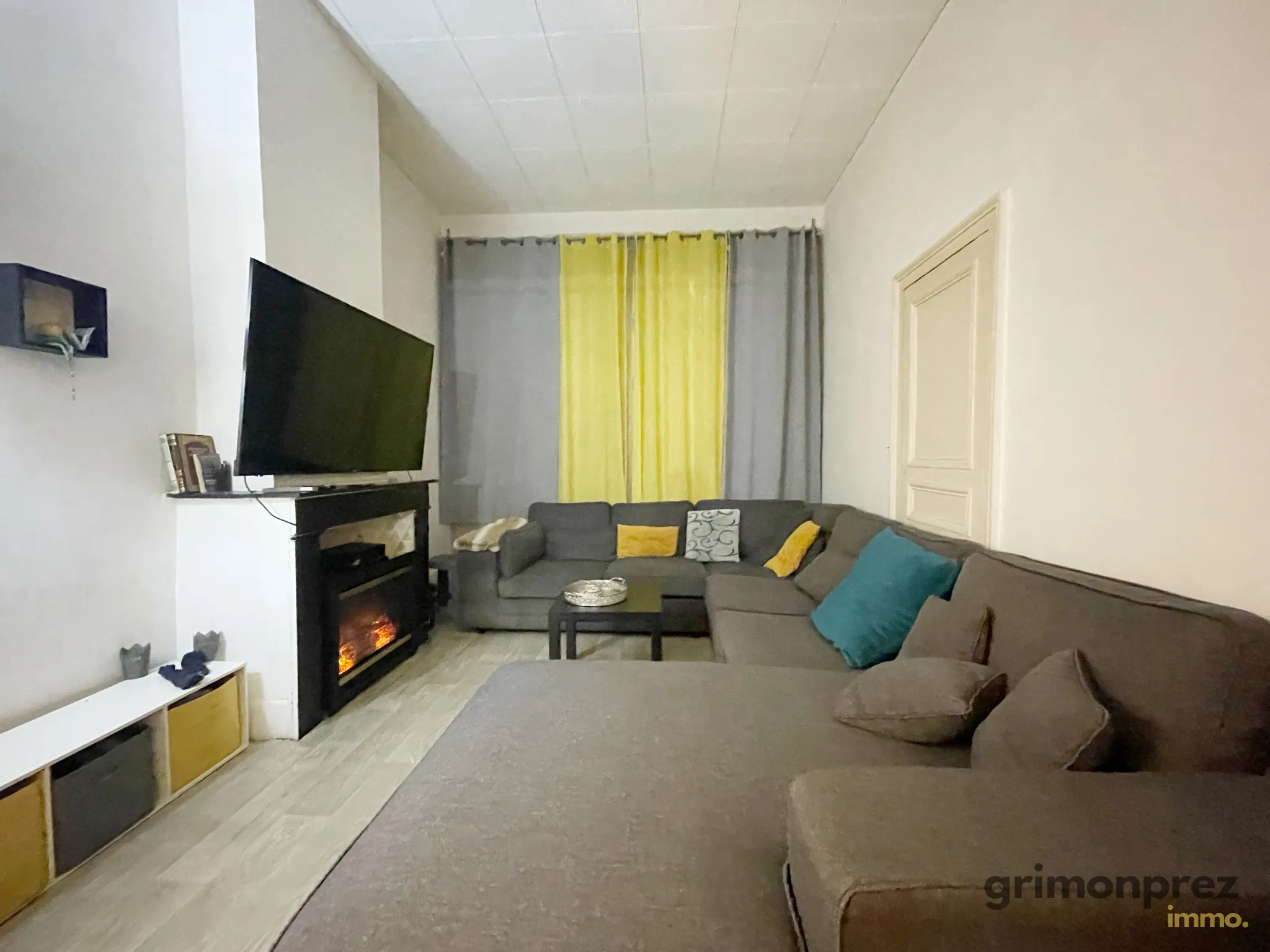 Maison de 116 m² avec 3 chambres à Roubaix, travaux à prévoir, secteur central 