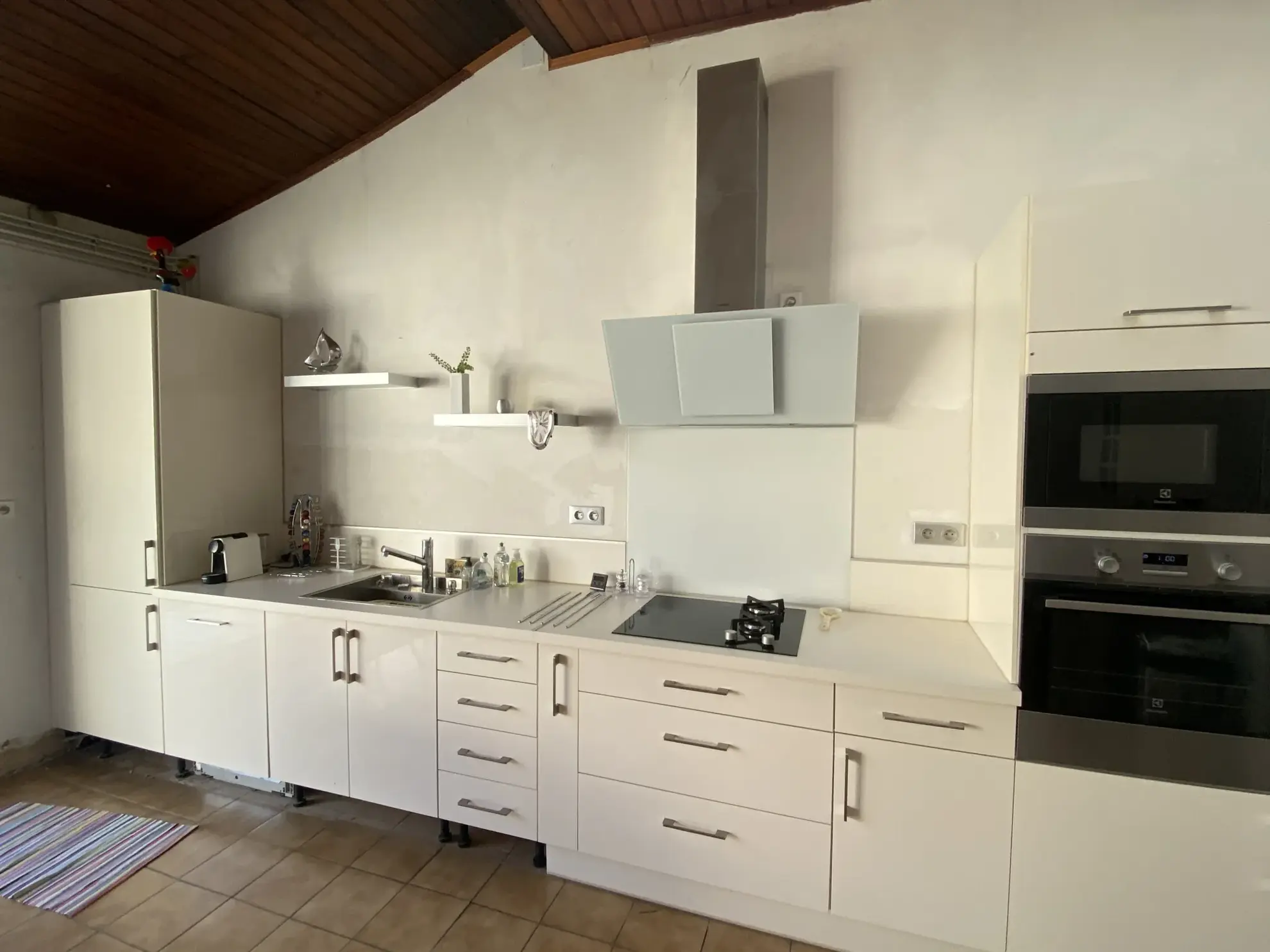 Vente ensemble immobilier à Villandraut avec maison et commerce – parfait pour investissement 