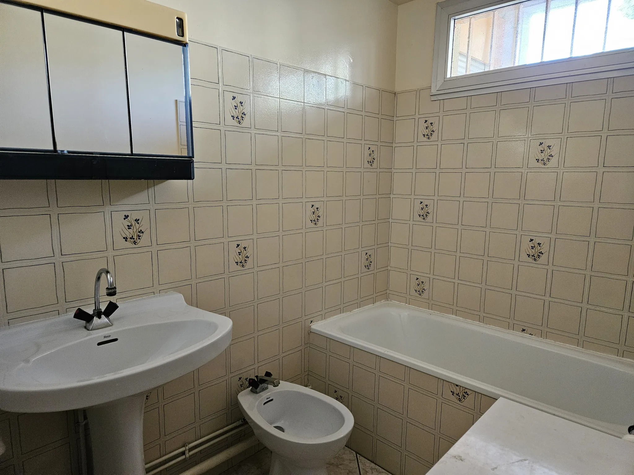 Charmant T2 avec terrasse à Bandol, proche centre et plages 