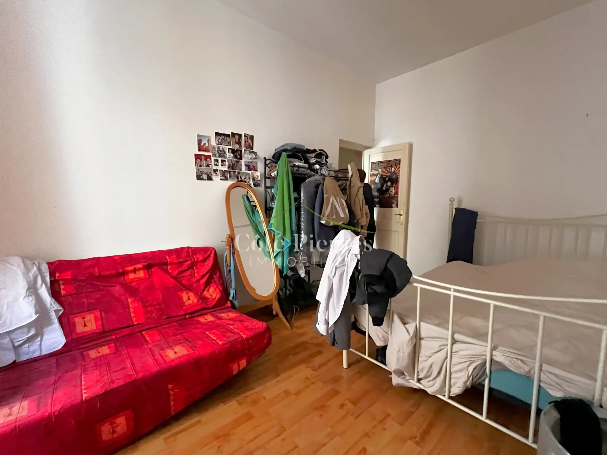 Appartement Type 4 à Nîmes avec véranda et potentiel professionnel 