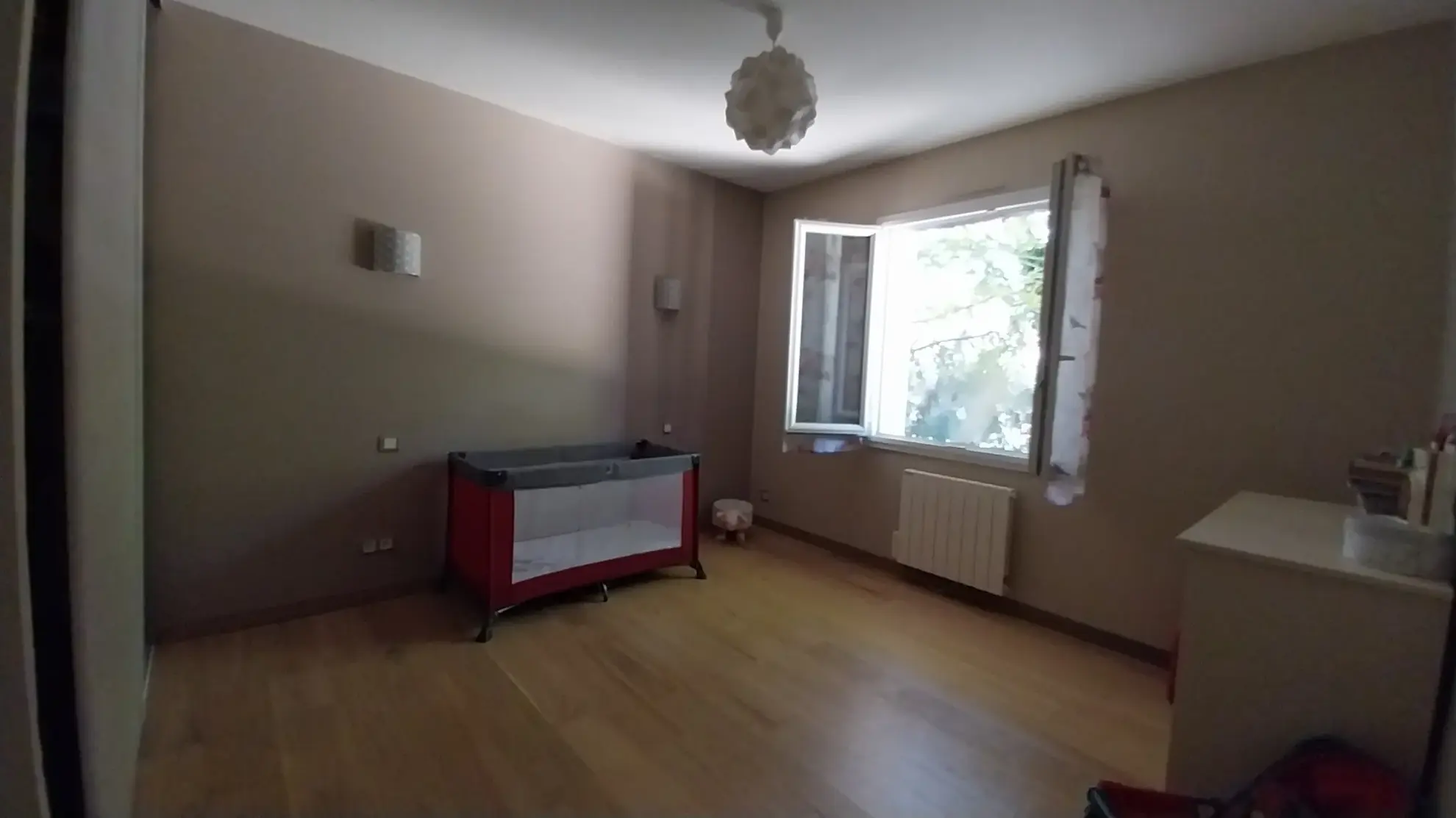 Maison périgourdine rénovée avec 4 chambres à Chancelade 