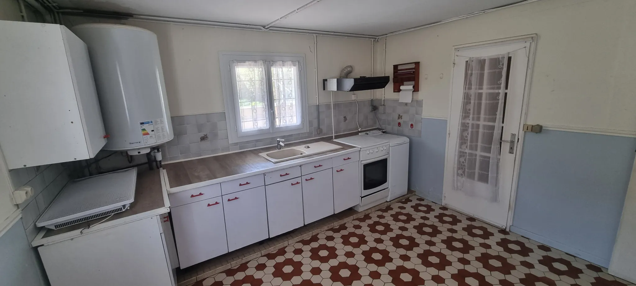 Maison avec sous-sol à Vendôme, jardin, 3 chambres, secteur calme 