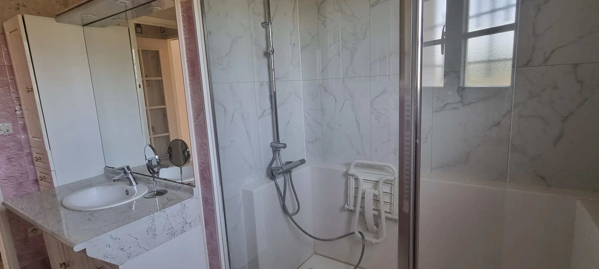 Maison avec sous-sol à Vendôme, jardin, 3 chambres, secteur calme 