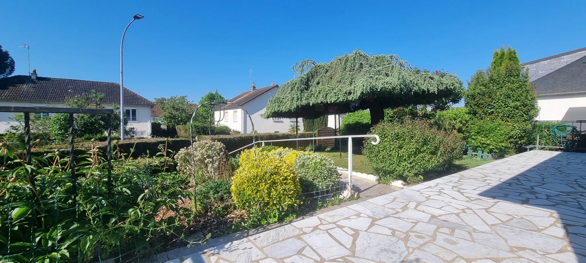 Maison avec sous-sol à Vendôme, jardin, 3 chambres, secteur calme 